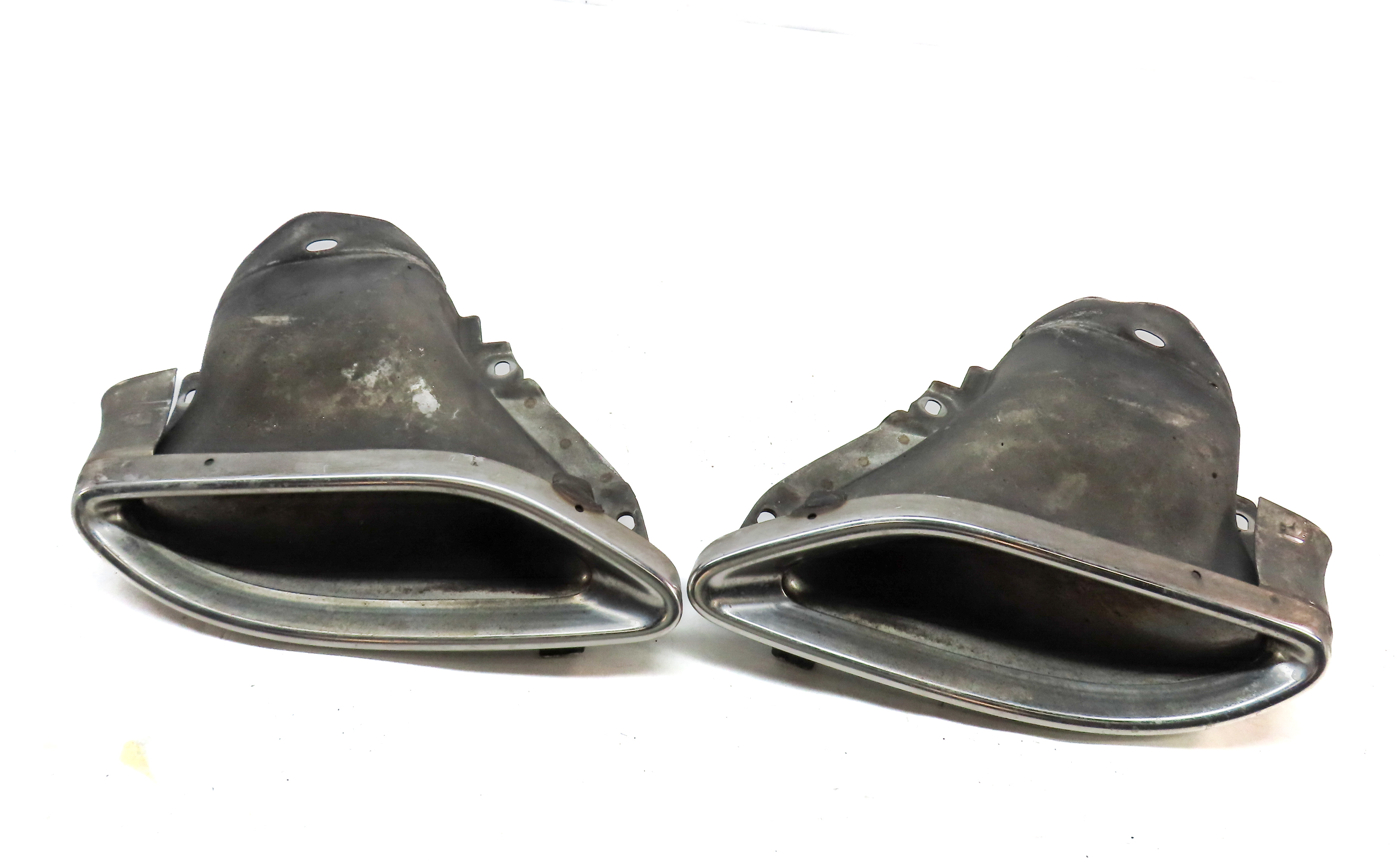12-16 C E CLASS E300 E350 (W204 W212) REAR LEFT & RIGHT EXHAUST MUFFLER TIP SET — exact item pictured